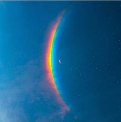 MOON MUSiC