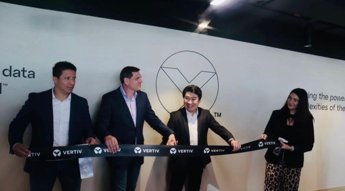 Vertiv inaugura hub integrado de servicios empresariales en Bogotá para reforzar sus operaciones en América Latina